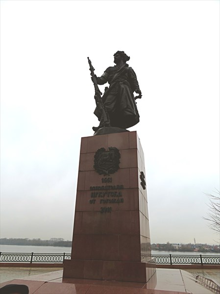 064-Памятник основателям Иркутска